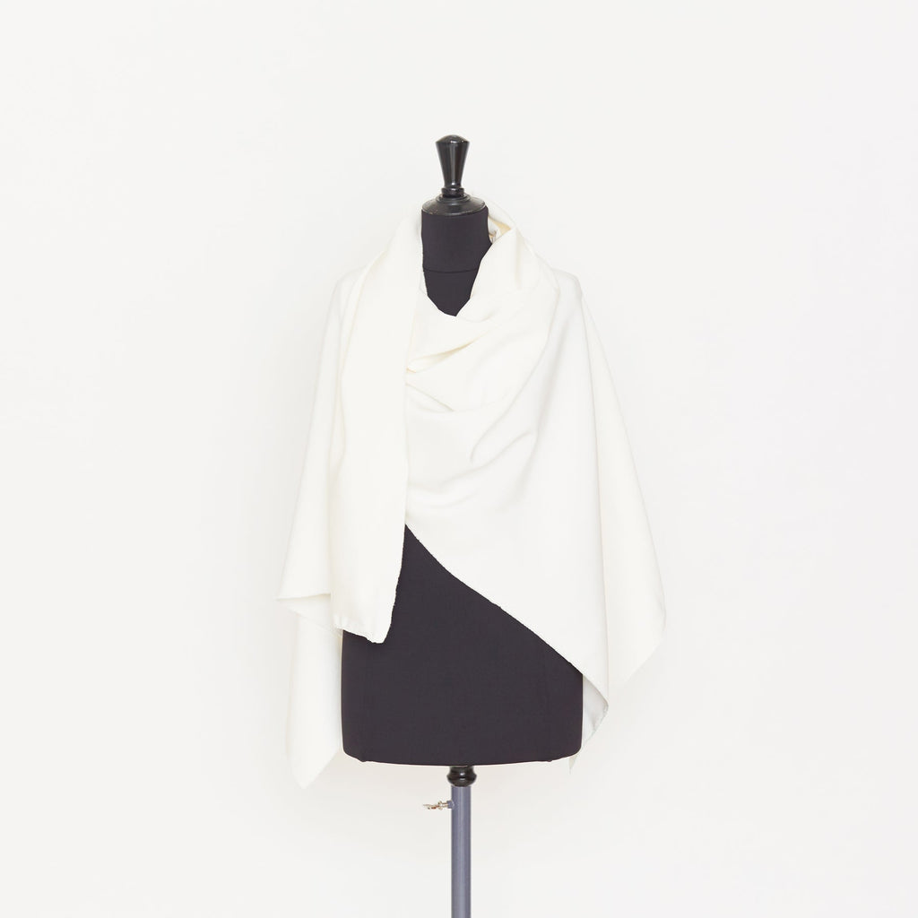 T21B00452 | Silk Cady