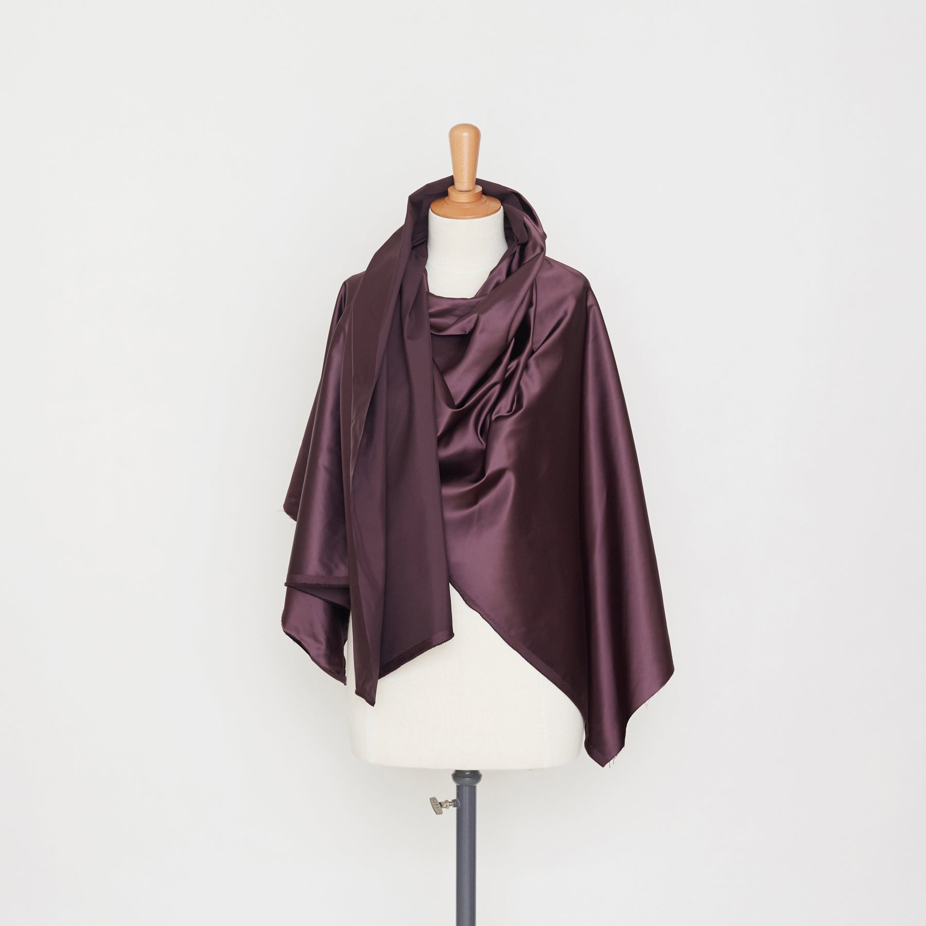 T21B00454 | WR Technical Satin
