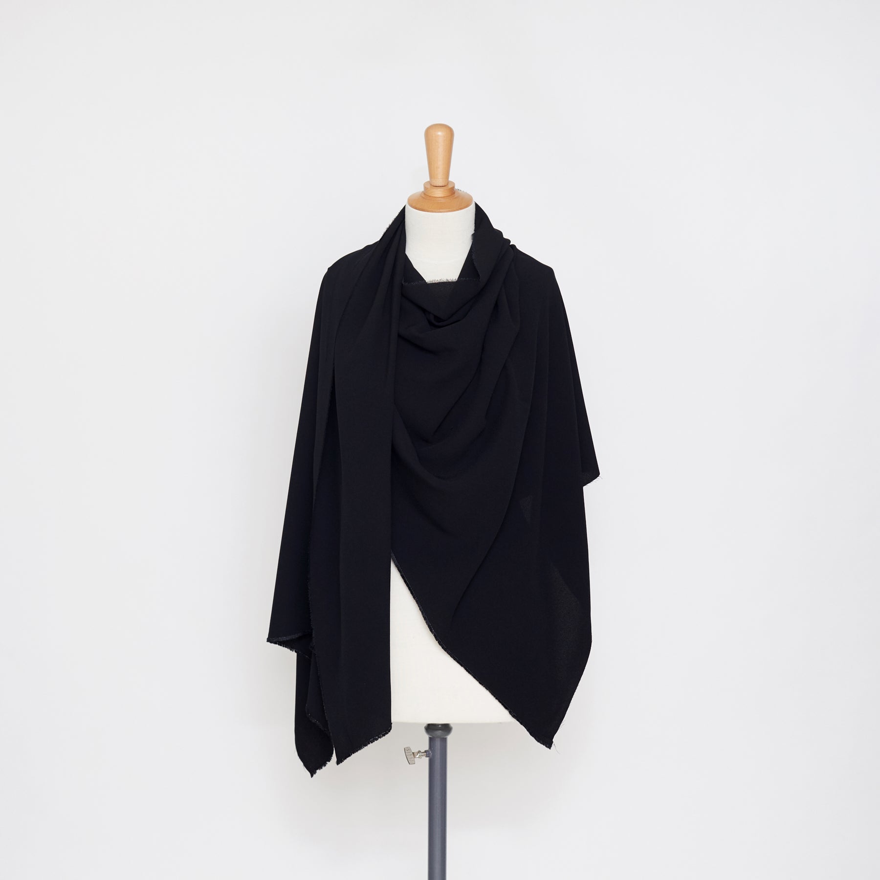 T21B00462 | Fluid Viscose Crepe
