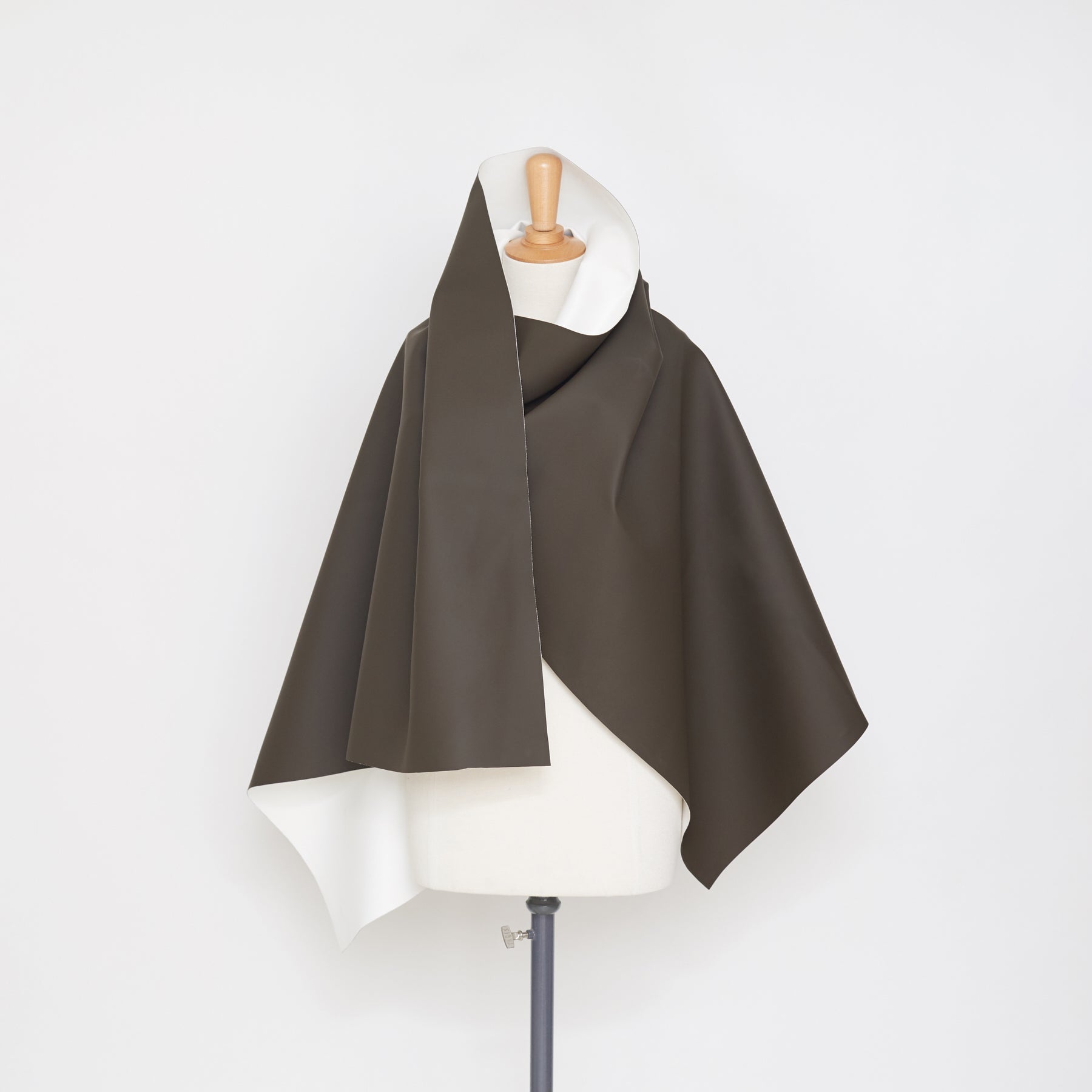 T21B00481 | Waterproof Gum Back Suedine